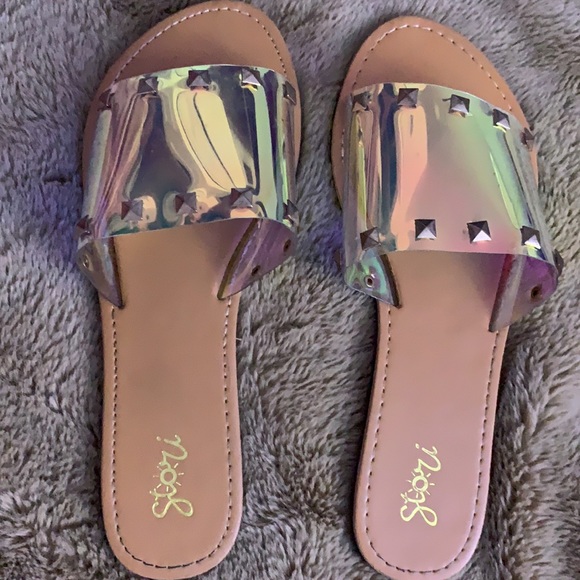 Condition 10/10 - Picture 2 of 2